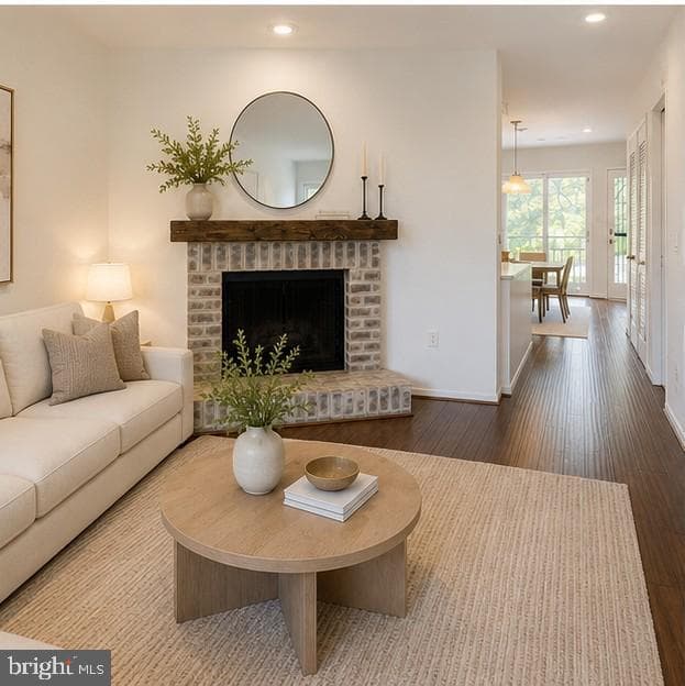 1827 Channing Street NE #1827 photo 3