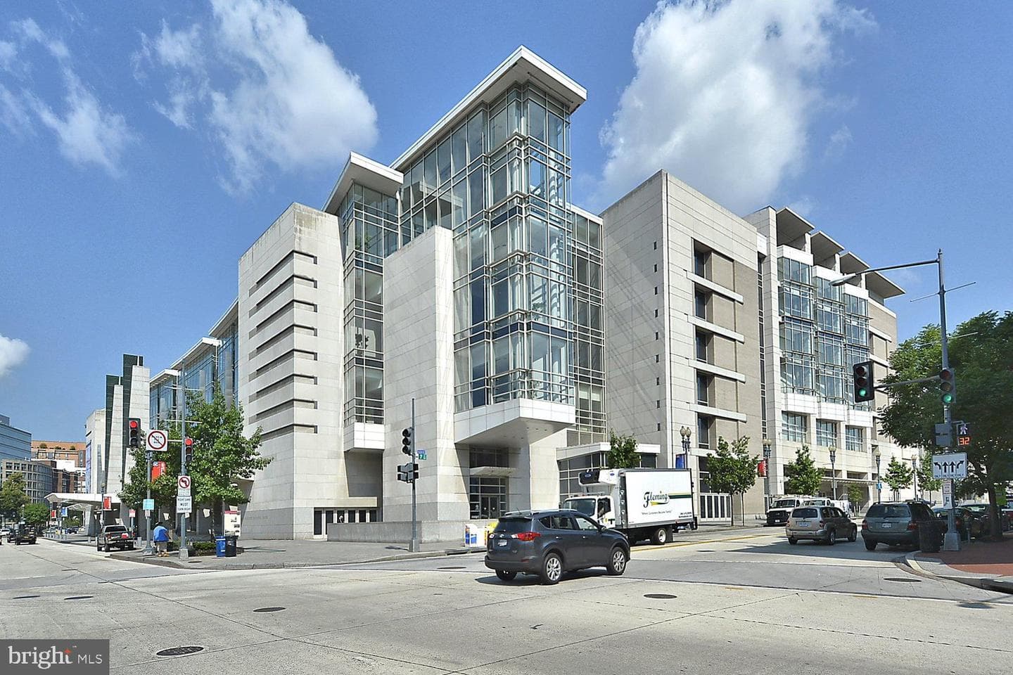 916 G Street NW #604 photo 23