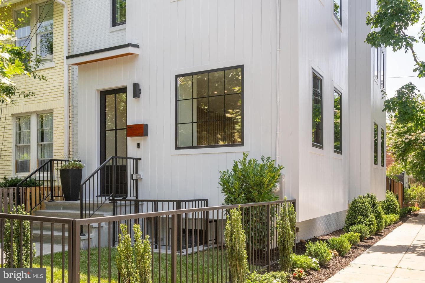 3554 T Street NW, Washington