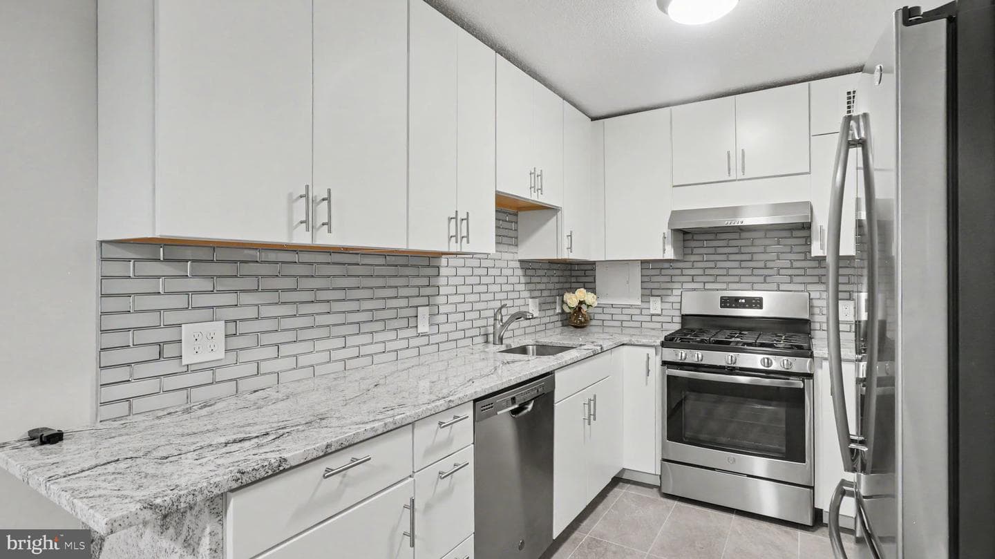 700 7th Street SW #711 photo 14