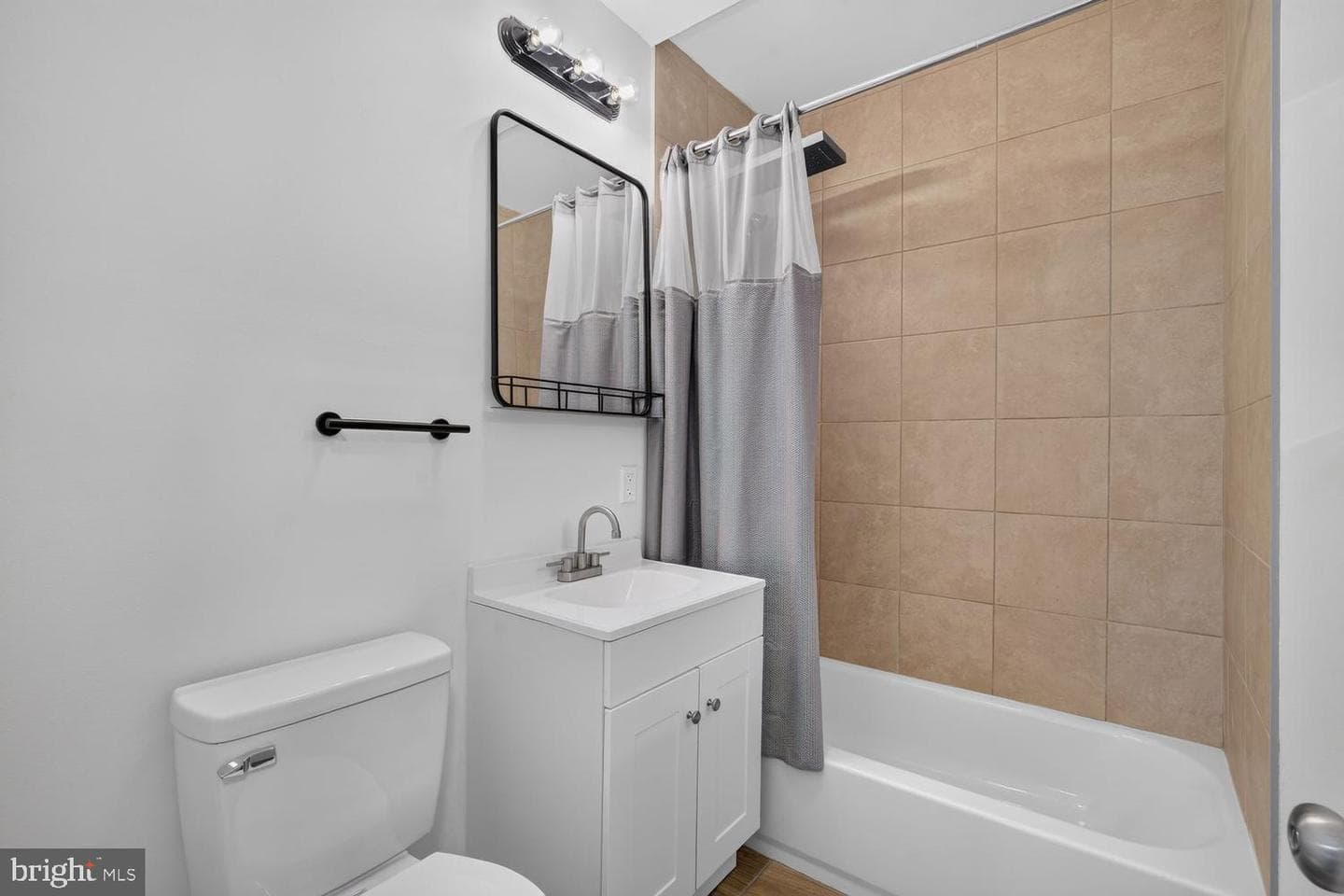 1004 Shepherd Street NE photo 18