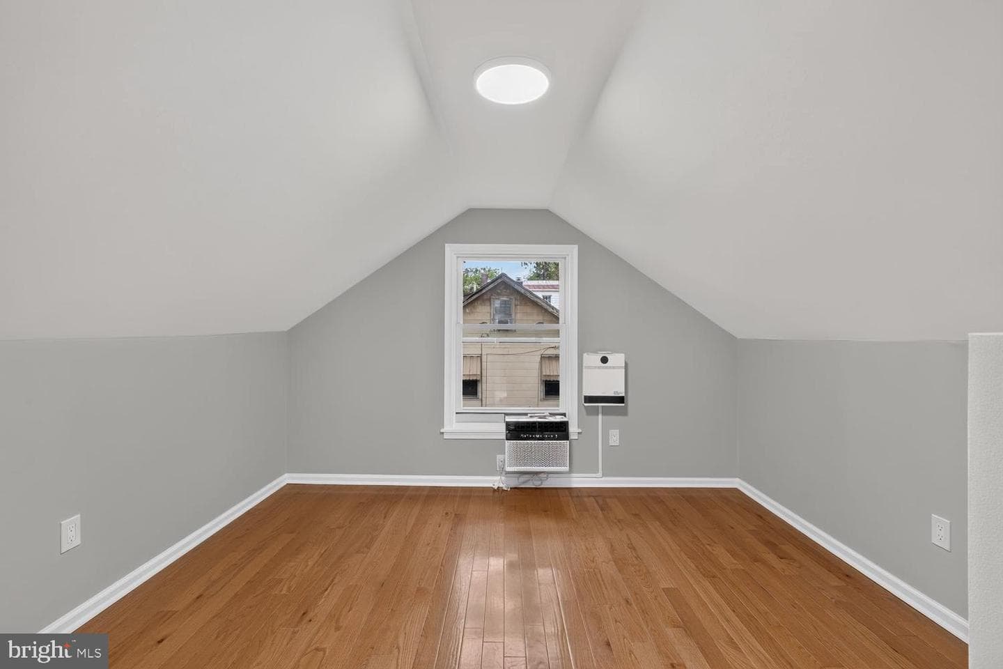 1004 Shepherd Street NE photo 21