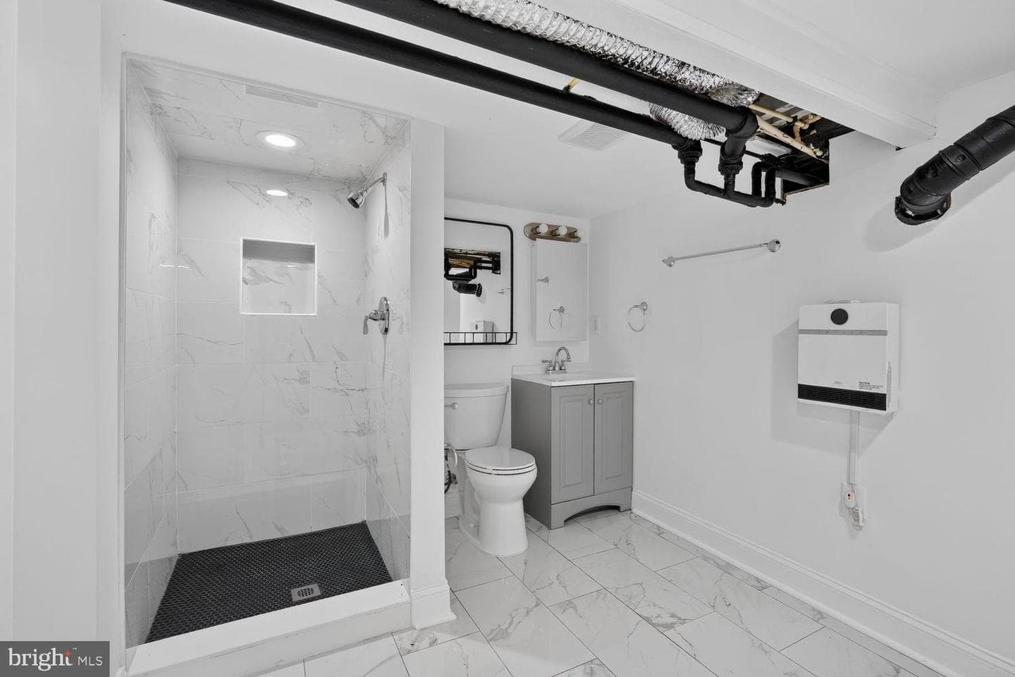 1004 Shepherd Street NE photo 27