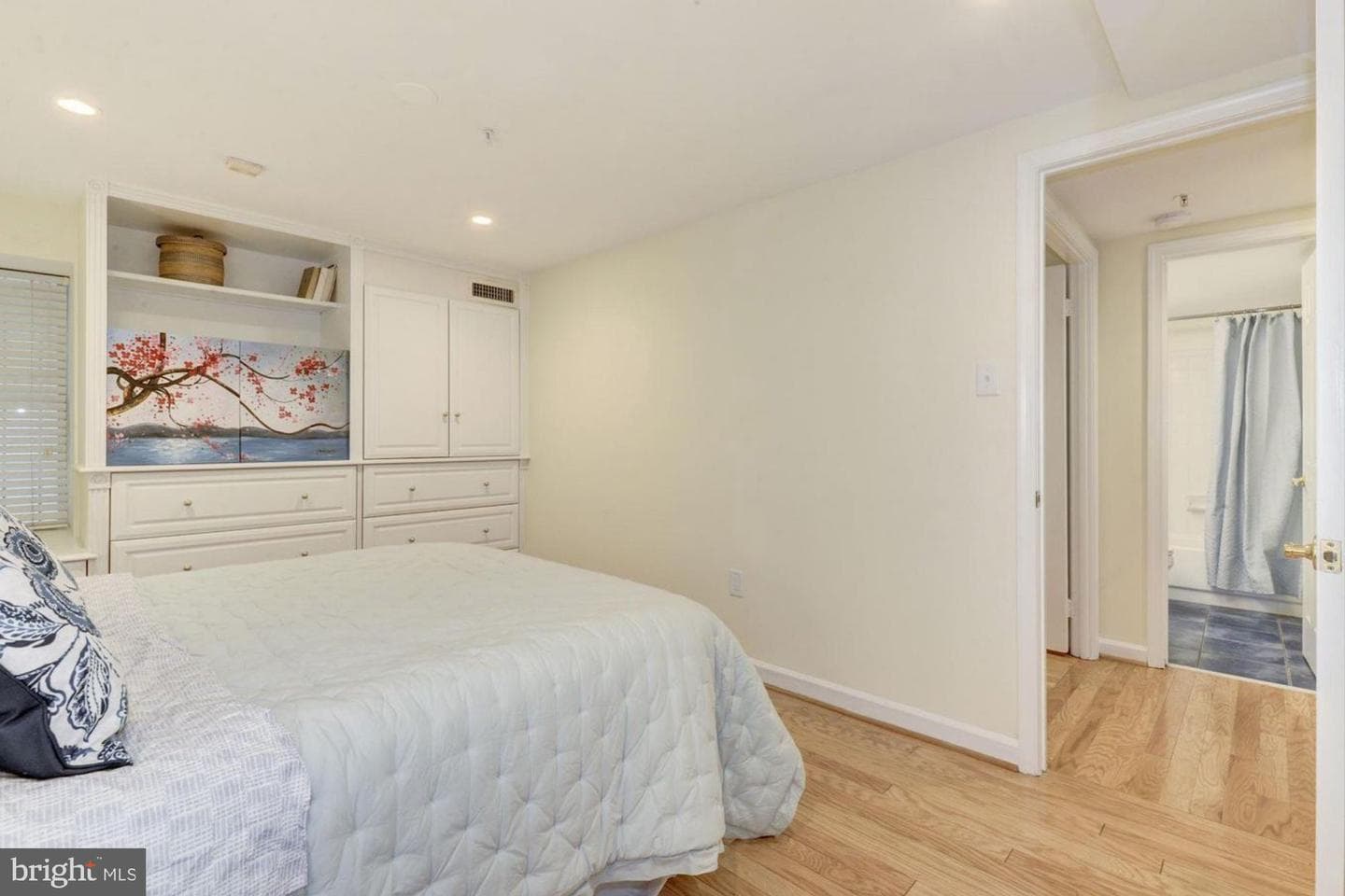 1619 R Street NW #ll1 photo 10