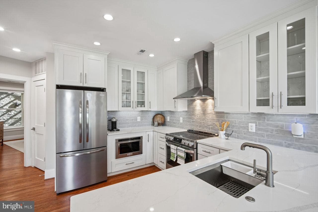 1024 Massachusetts Avenue NE #5 photo 9