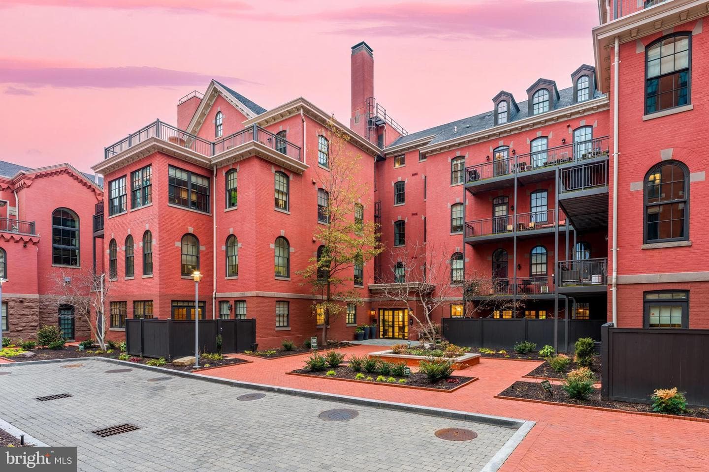 215 I Street NE #401, Washington