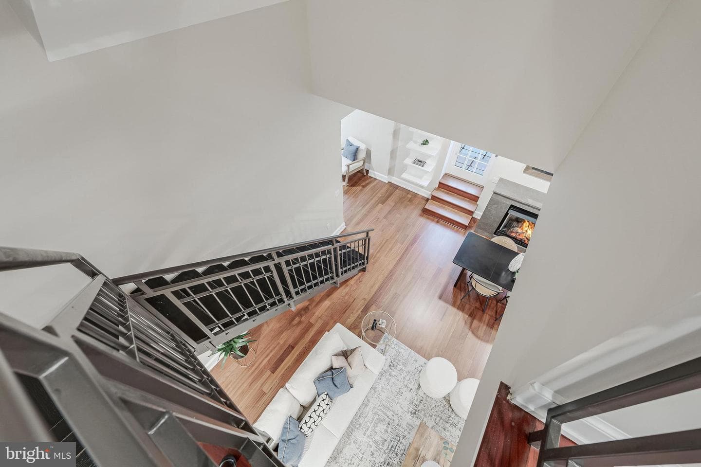 215 I Street NE #401 photo 22