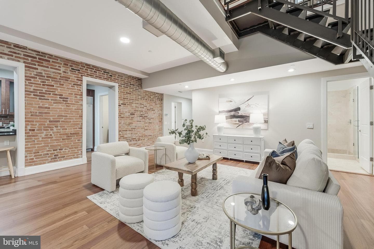 215 I Street NE #401 photo 5