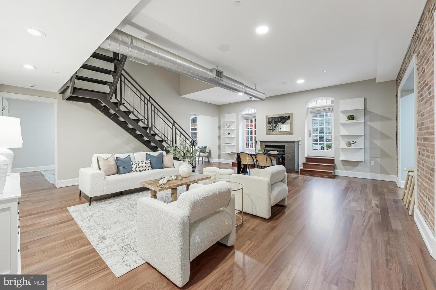 215 I Street NE #401 photo 9