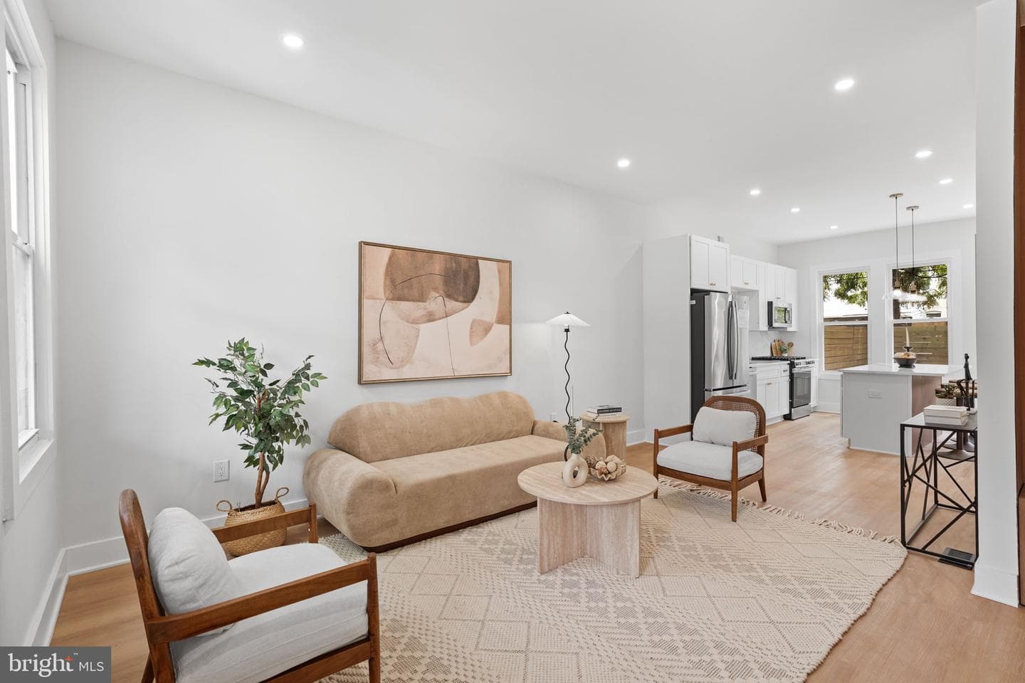 432 Newton Place NW photo 8
