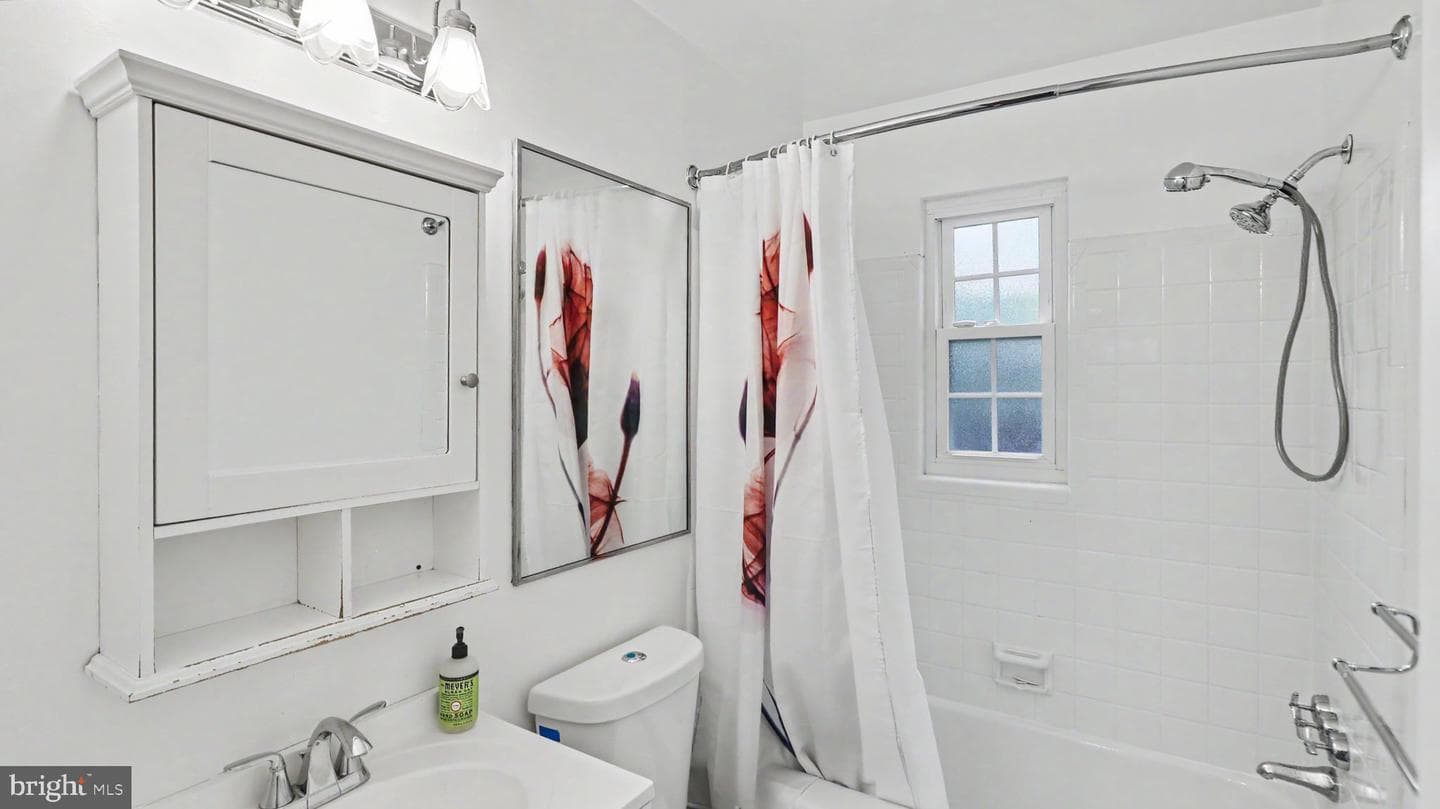 1905 Tulip Street NW photo 52
