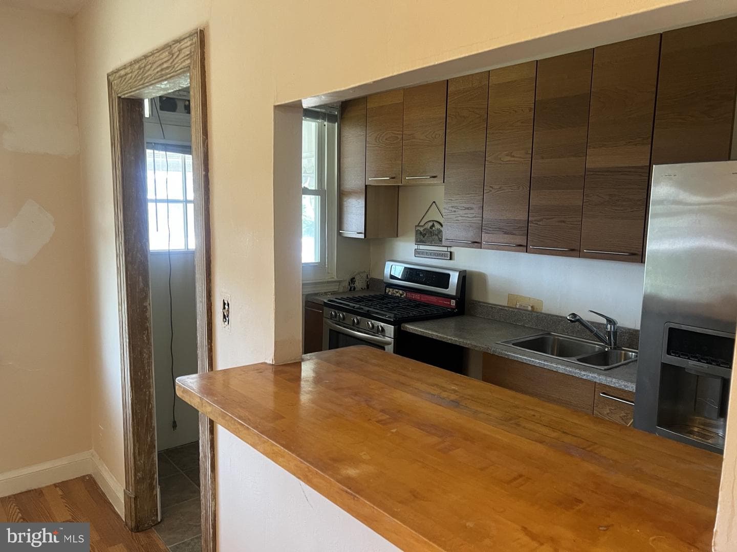228 Jefferson Street NW photo 4