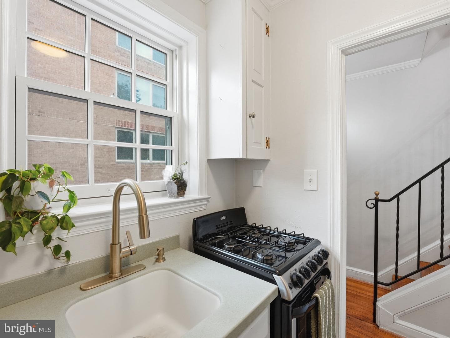 6 Snows Court NW photo 9