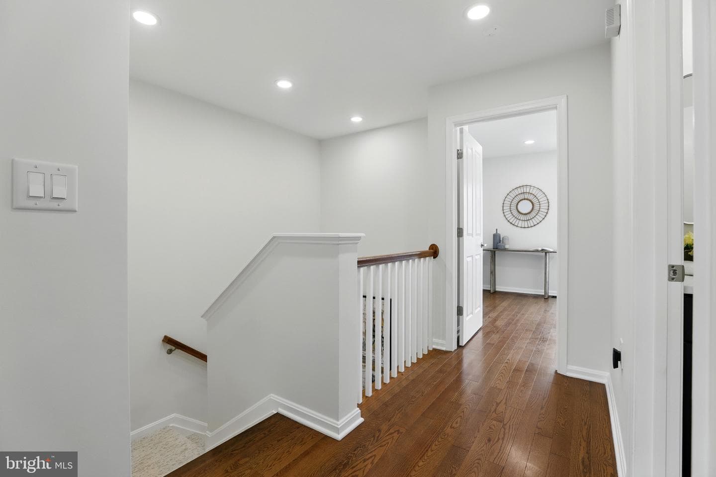 402 Woodcrest Drive SE photo 21