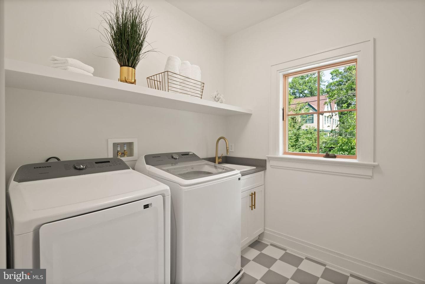 5022 Cathedral Avenue NW photo 38