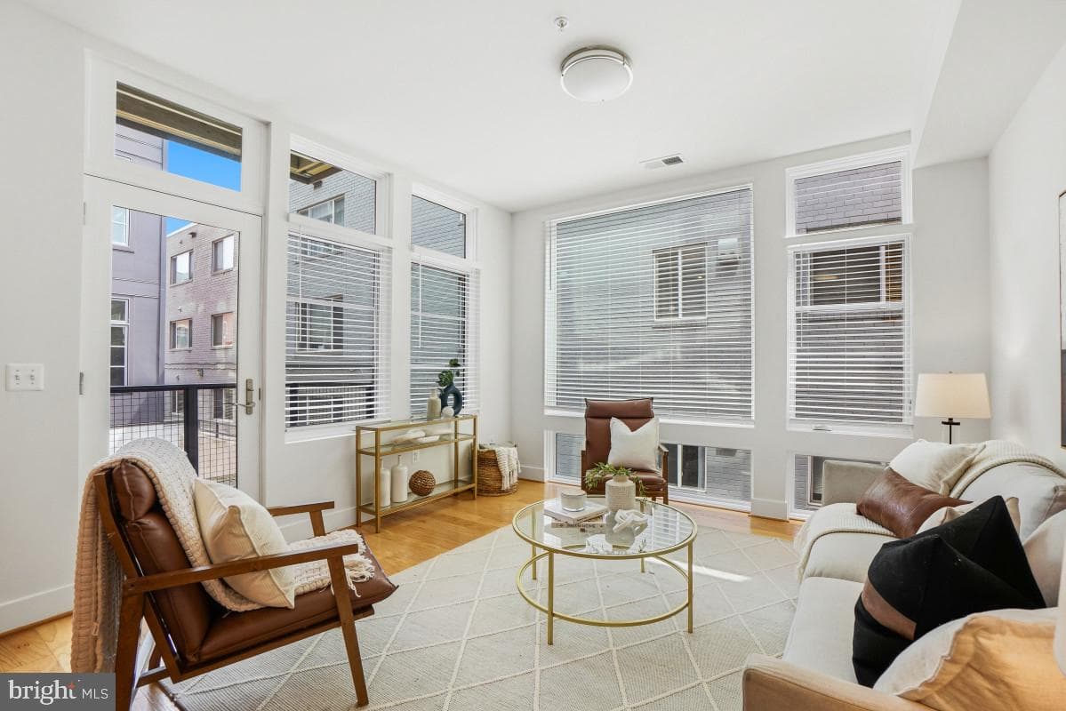 1443 Chapin Street NW #202 photo 11