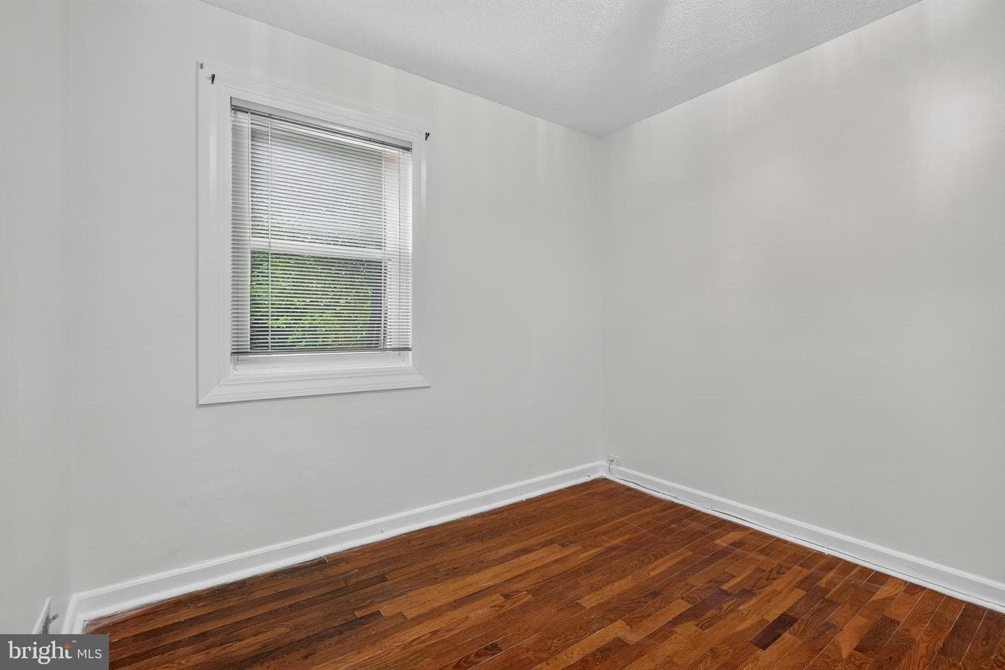 307 Nicholson Street NE photo 22