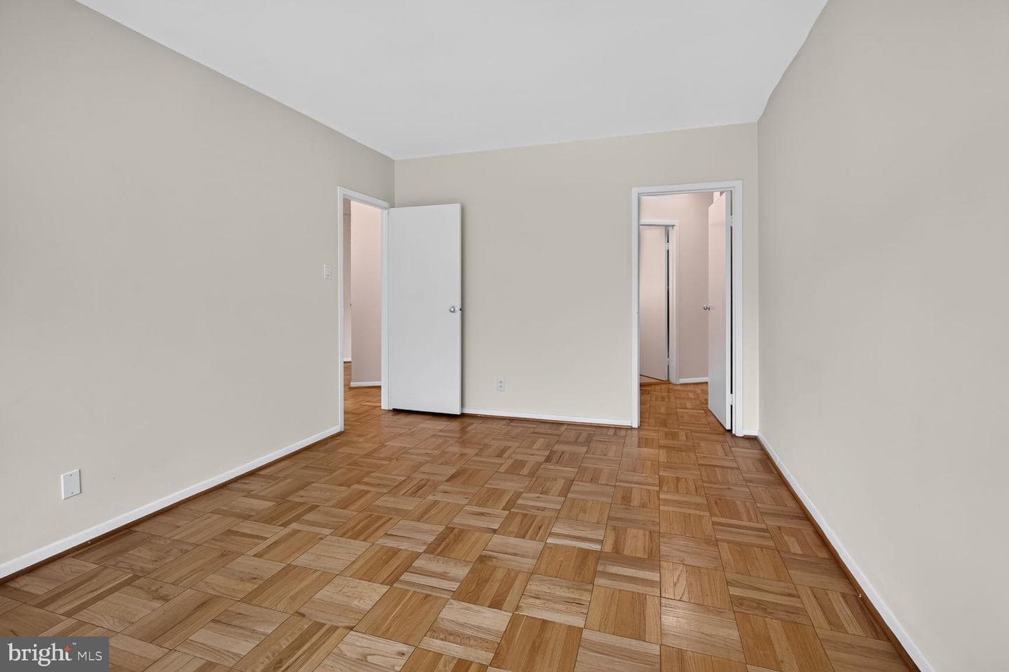 4200 Cathedral Avenue NW #912a photo 11
