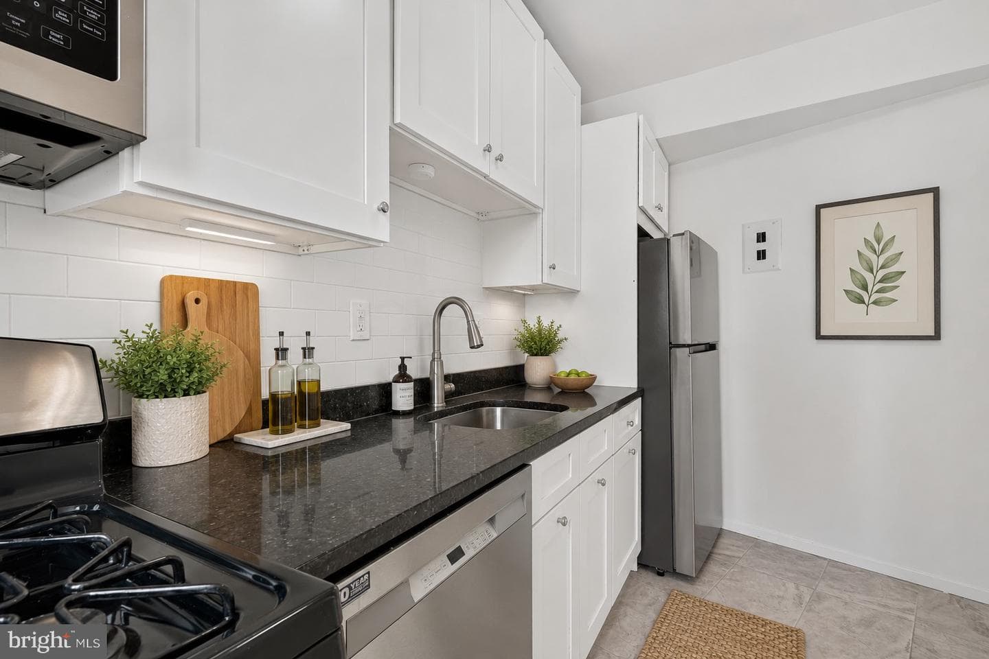 4200 Cathedral Avenue NW #912a photo 4
