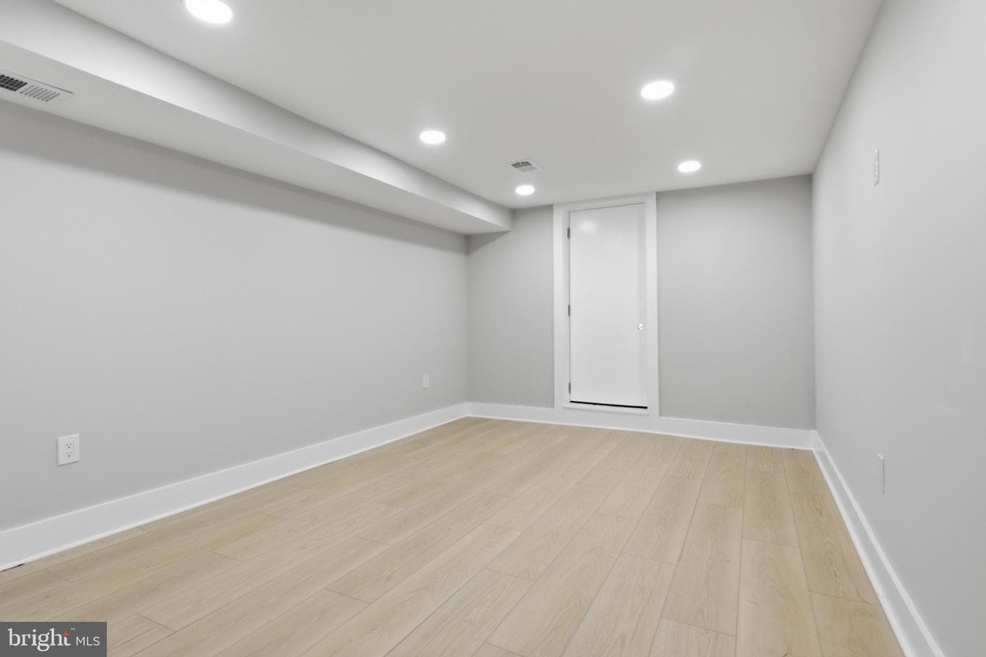 10 R Street NW photo 32