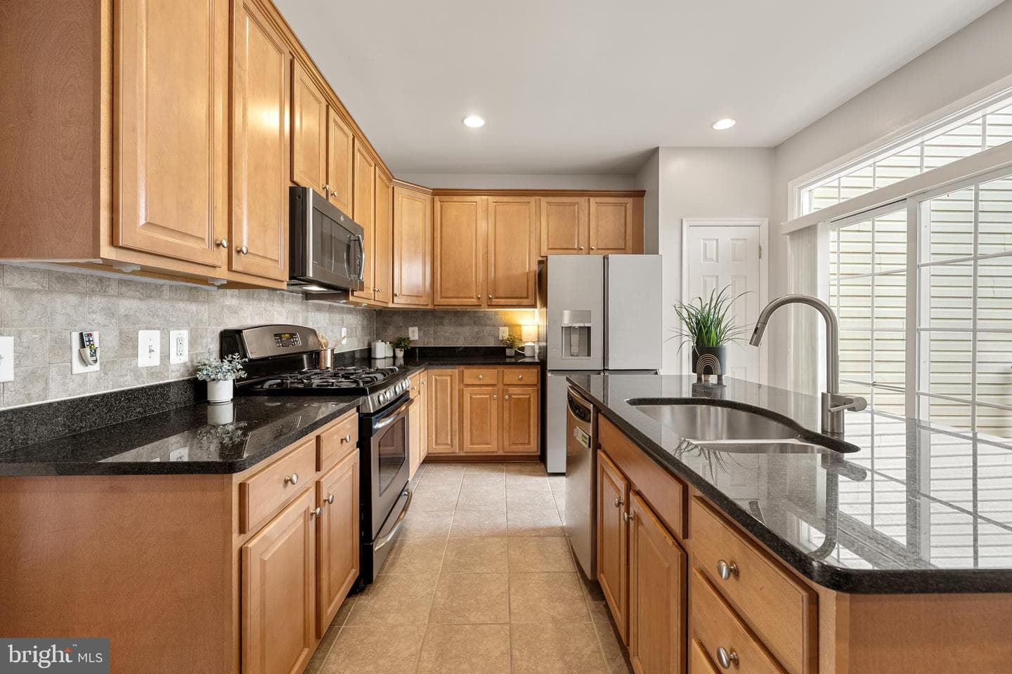 2637 Patricia Roberts Harris Place NE photo 9