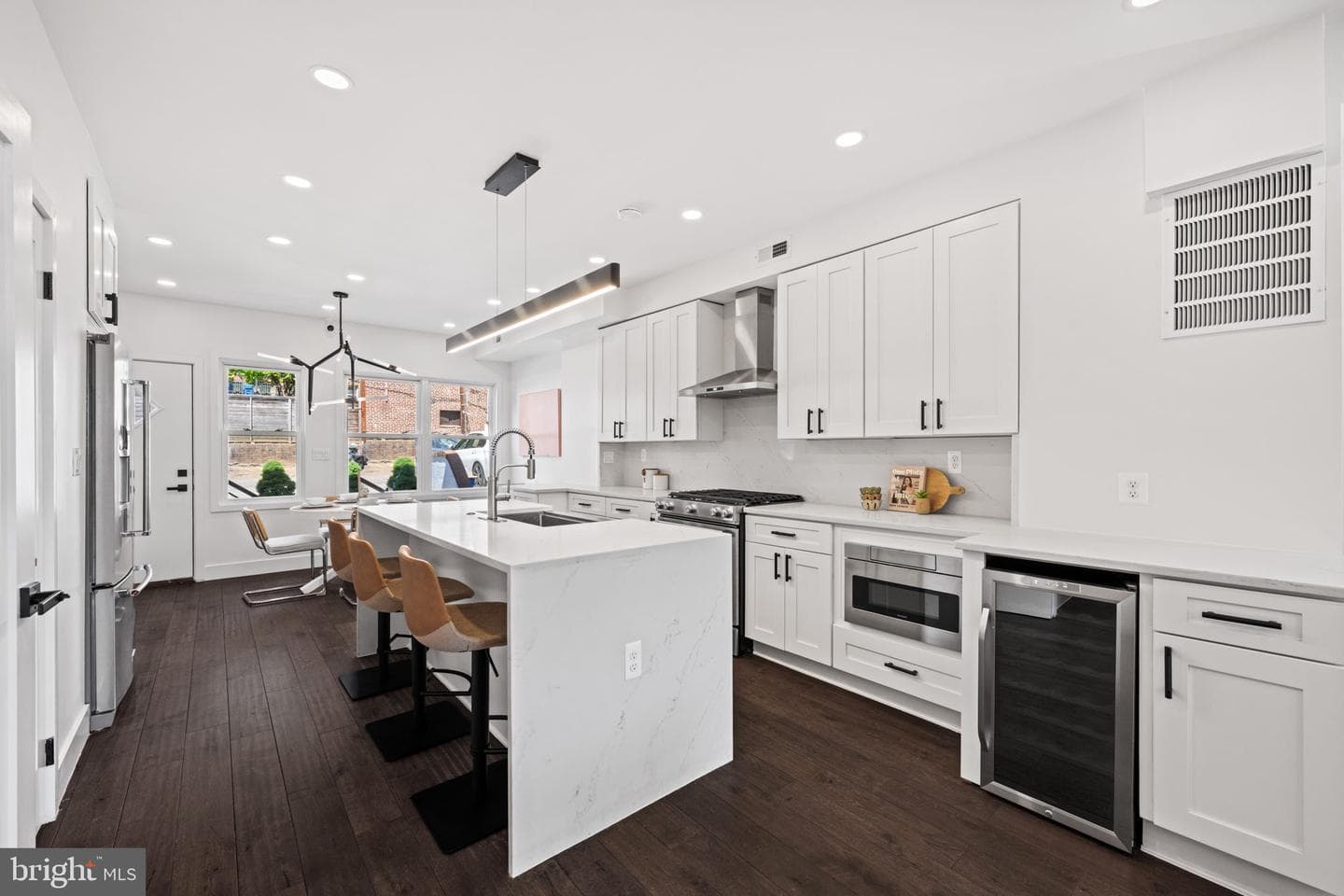 2316 2nd Street NE photo 9