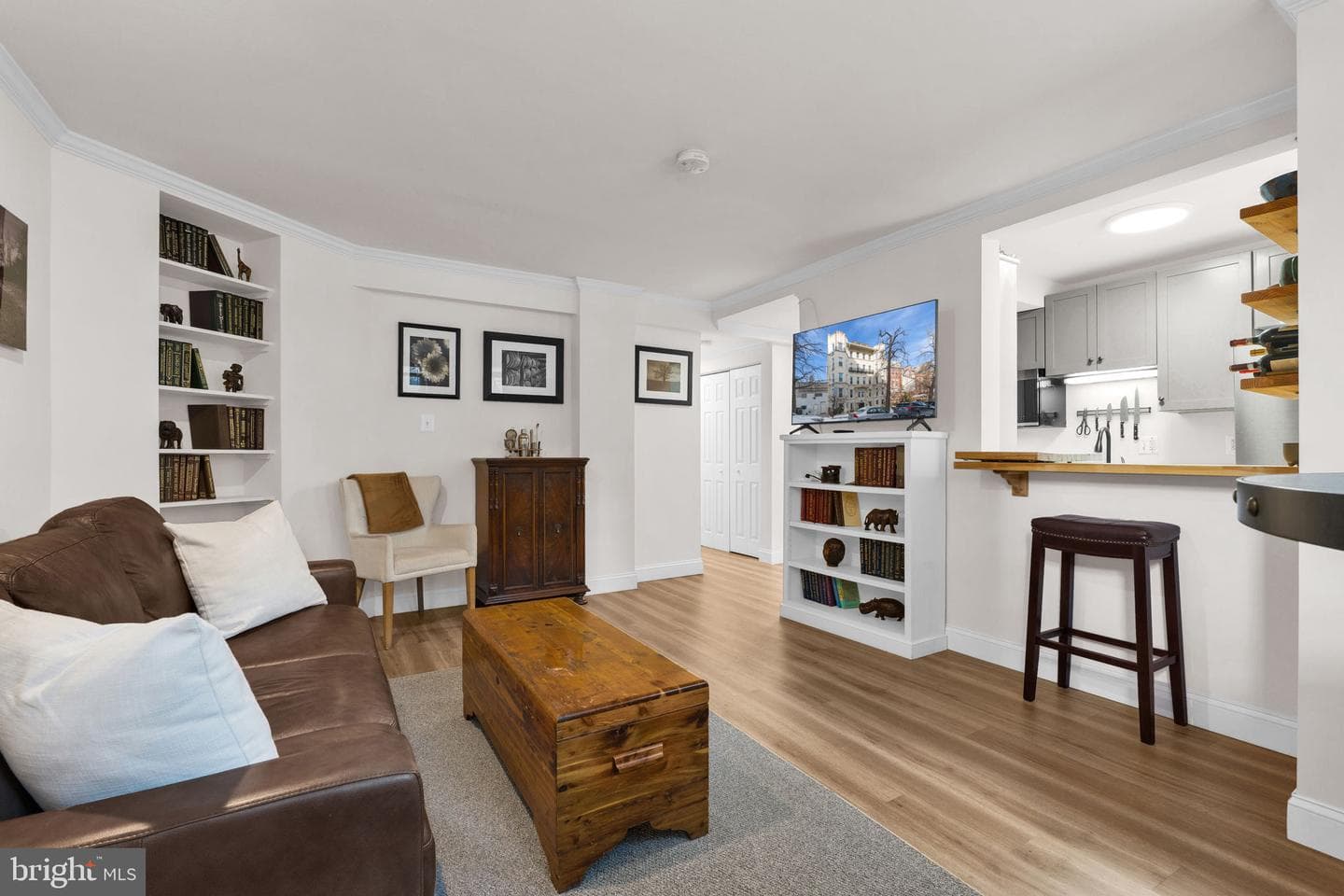 1831 Belmont Road NW #104 photo 3