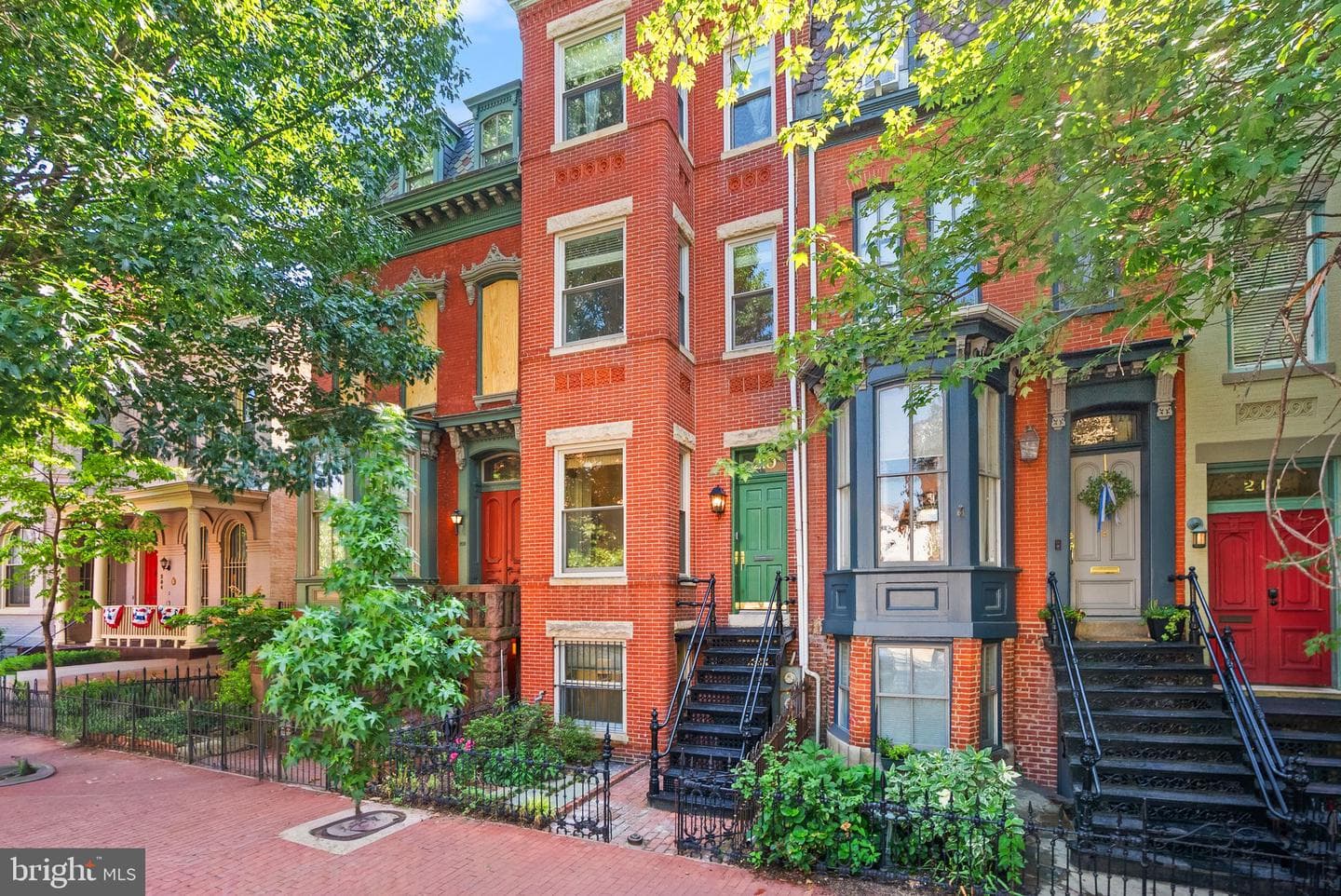 210 4th Street SE, Washington