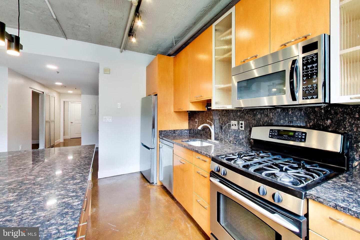 916 G Street NW #404 photo 4