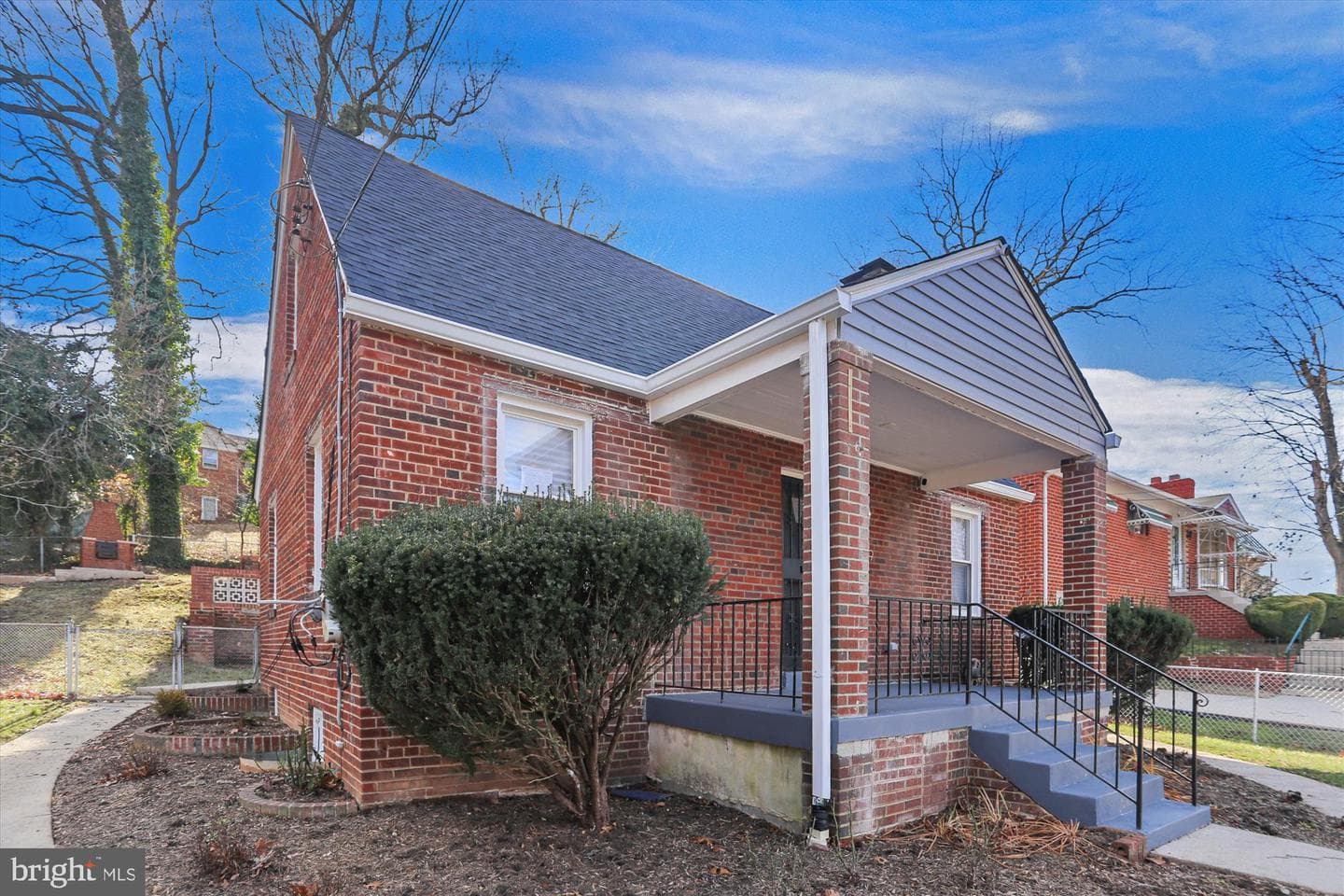 3139 M Street SE photo 3