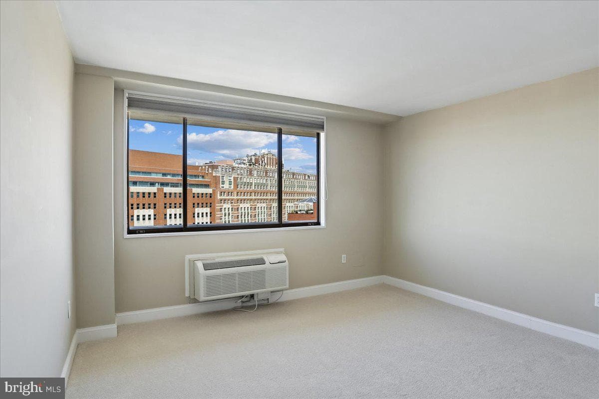 1325 18th Street NW #1002 photo 16