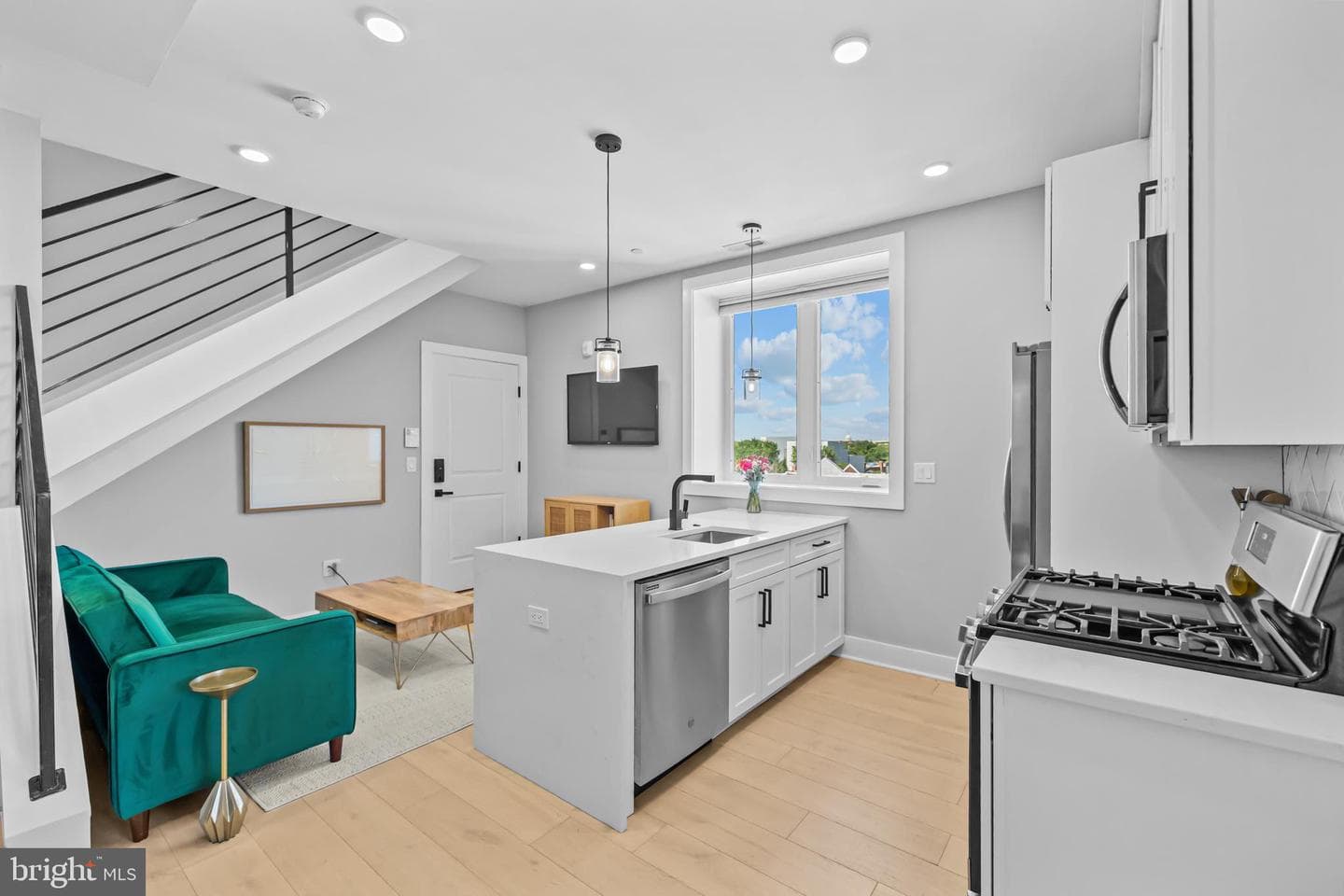 1915 H St NE #ph1 photo 11