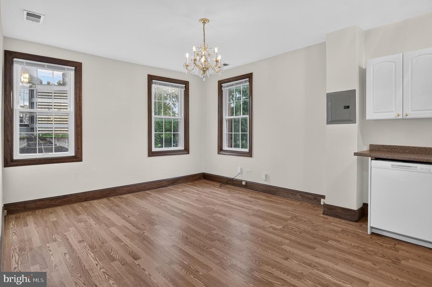 4123 Connecticut Avenue NW photo 12