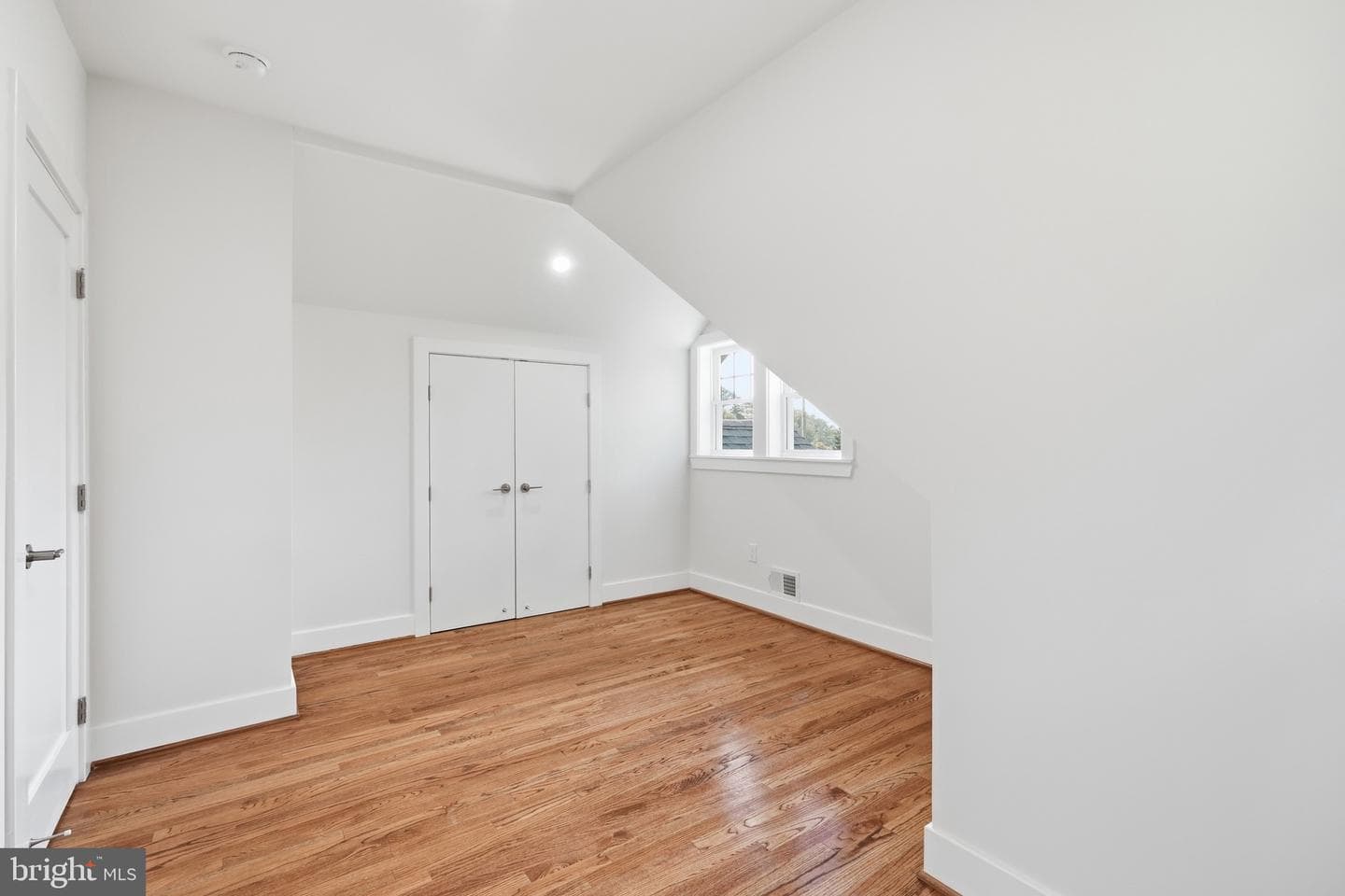 4720 Ellicott Street NW photo 46