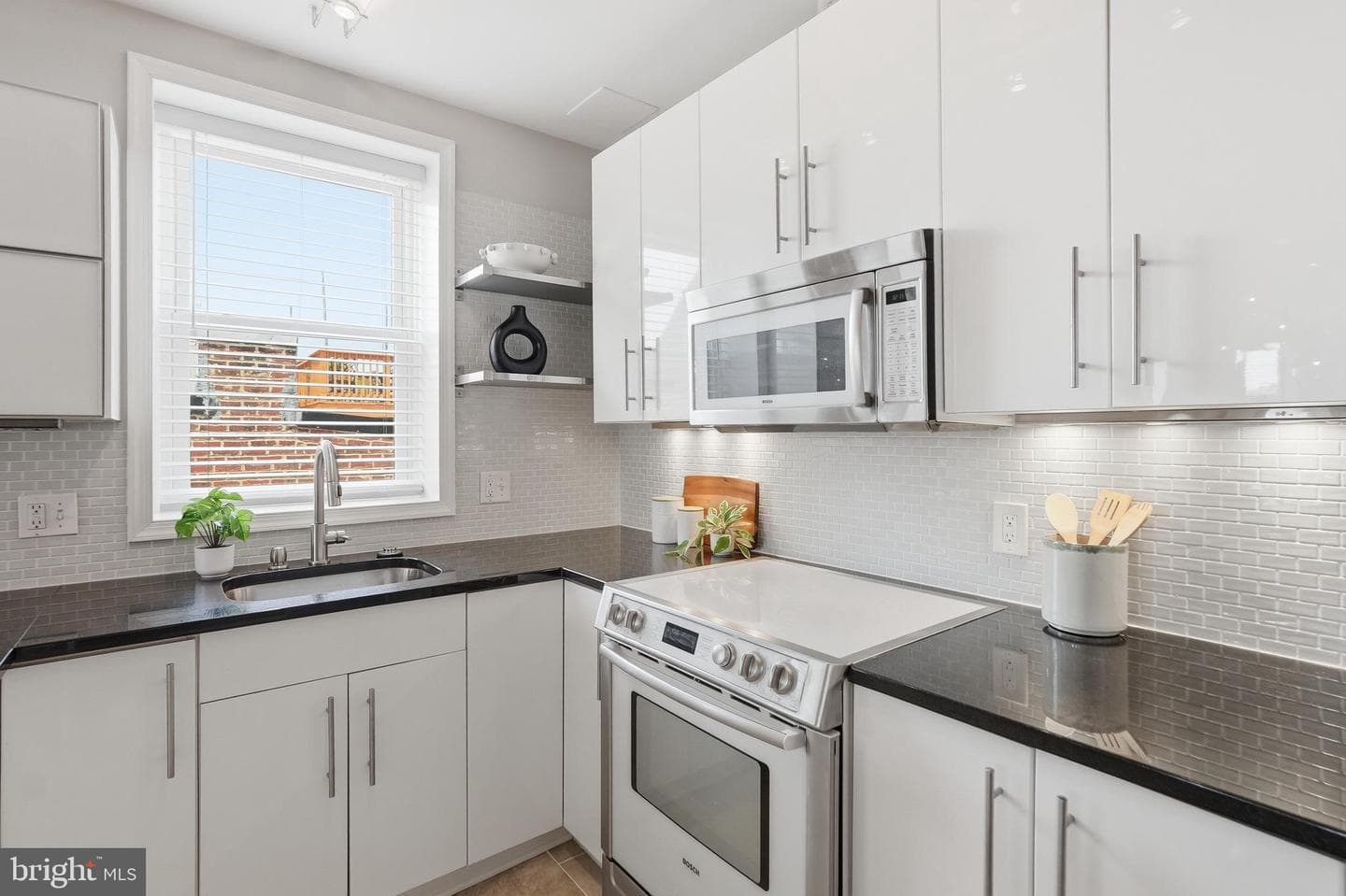1737 Willard Street NW #7 photo 9