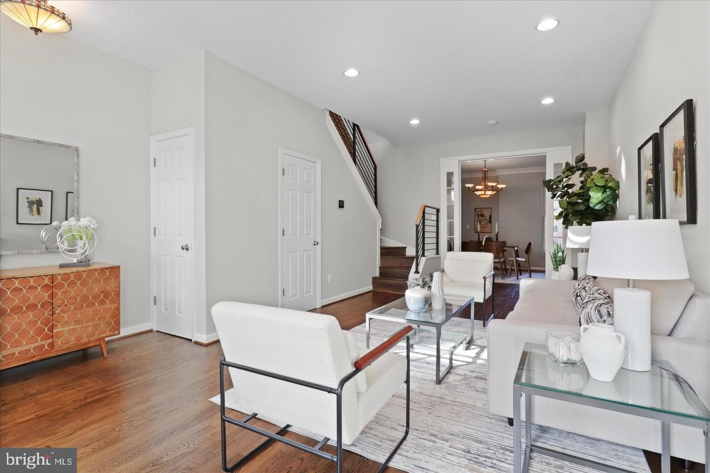 1327 Harvard Street NW photo 9