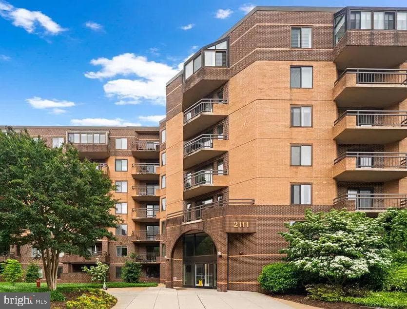 2111 Wisconsin Avenue NW #710 photo 33
