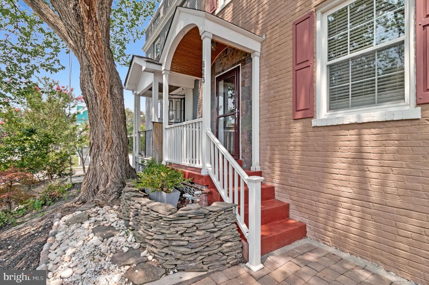 623 Tewkesbury Place NW, Washington