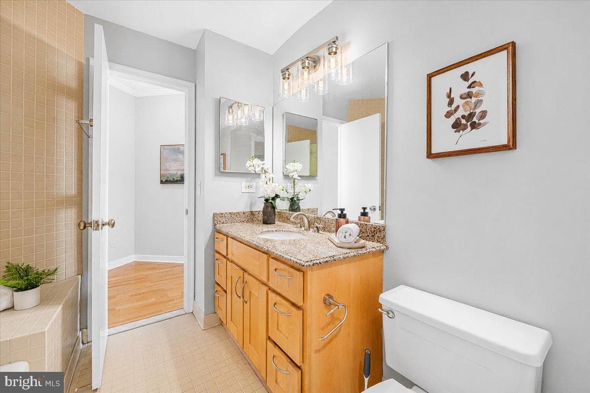 955 26th Street NW #409 photo 20