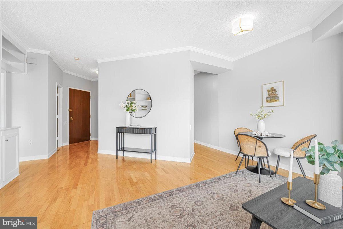 955 26th Street NW #409 photo 9