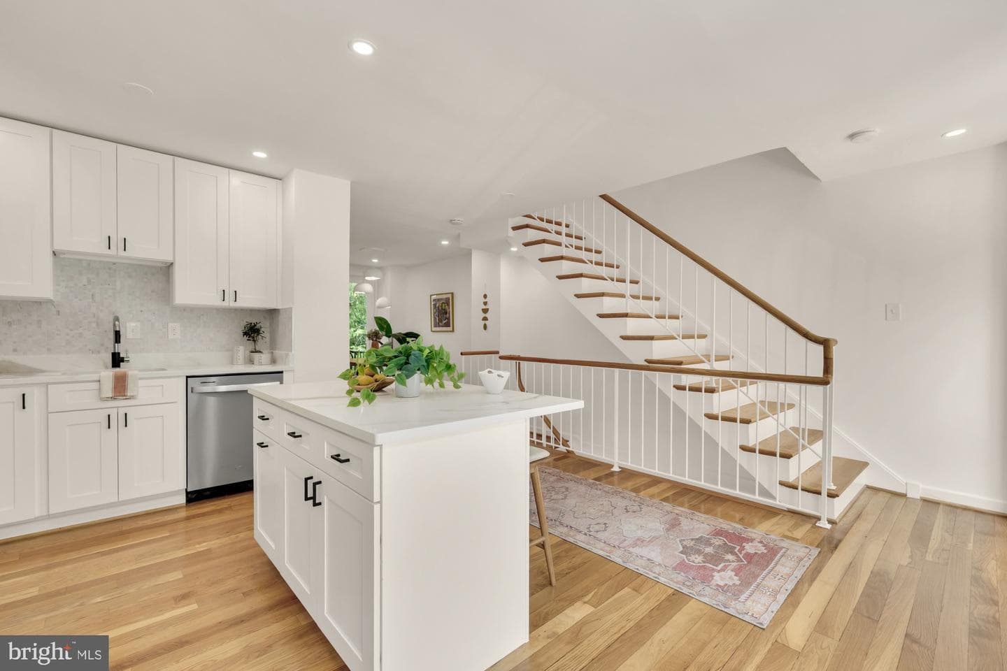 319 I Street SW #200 photo 3
