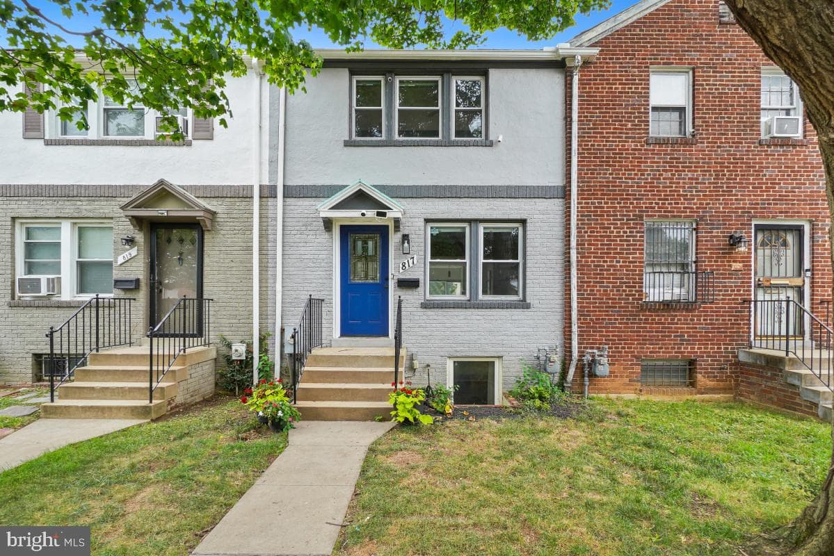 817 20th Street NE, Washington