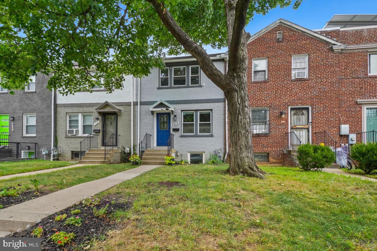 817 20th Street NE, Washington