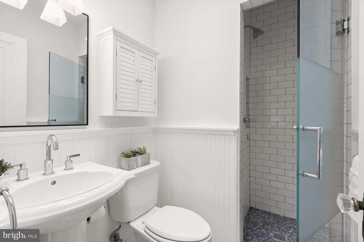 2456 39th Place NW photo 21