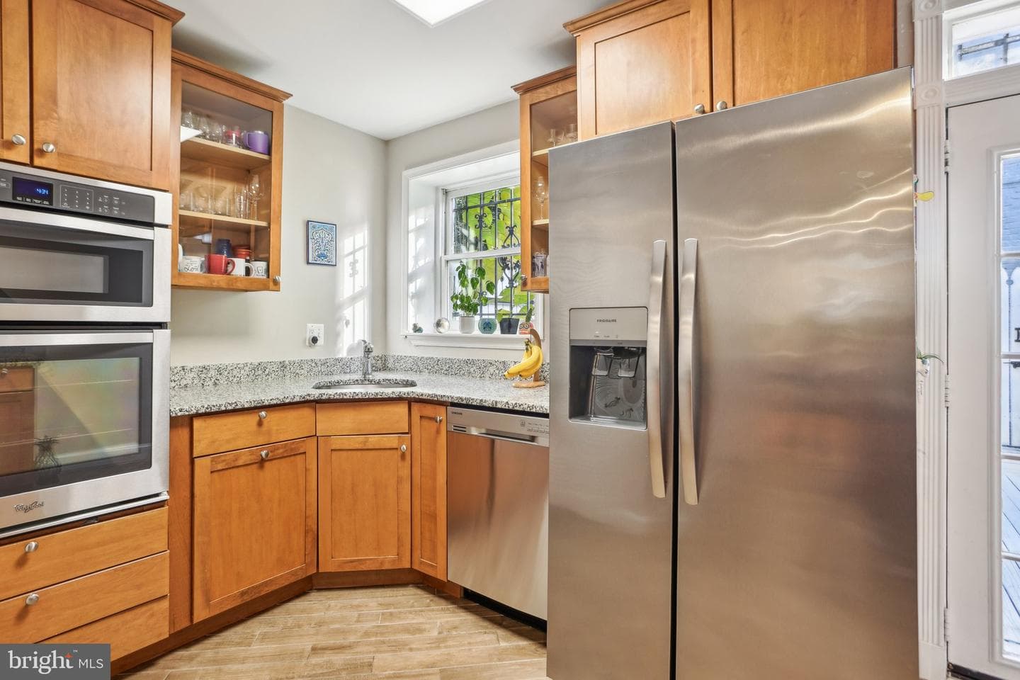 403 E Street NE photo 11