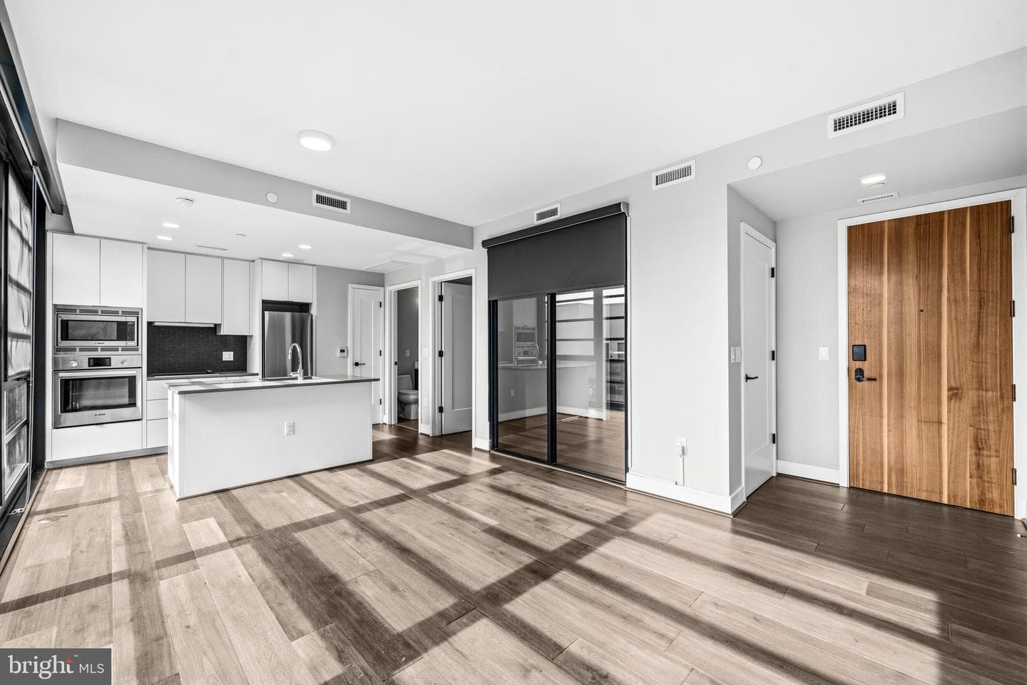 1300 4th Street SE #901 photo 3