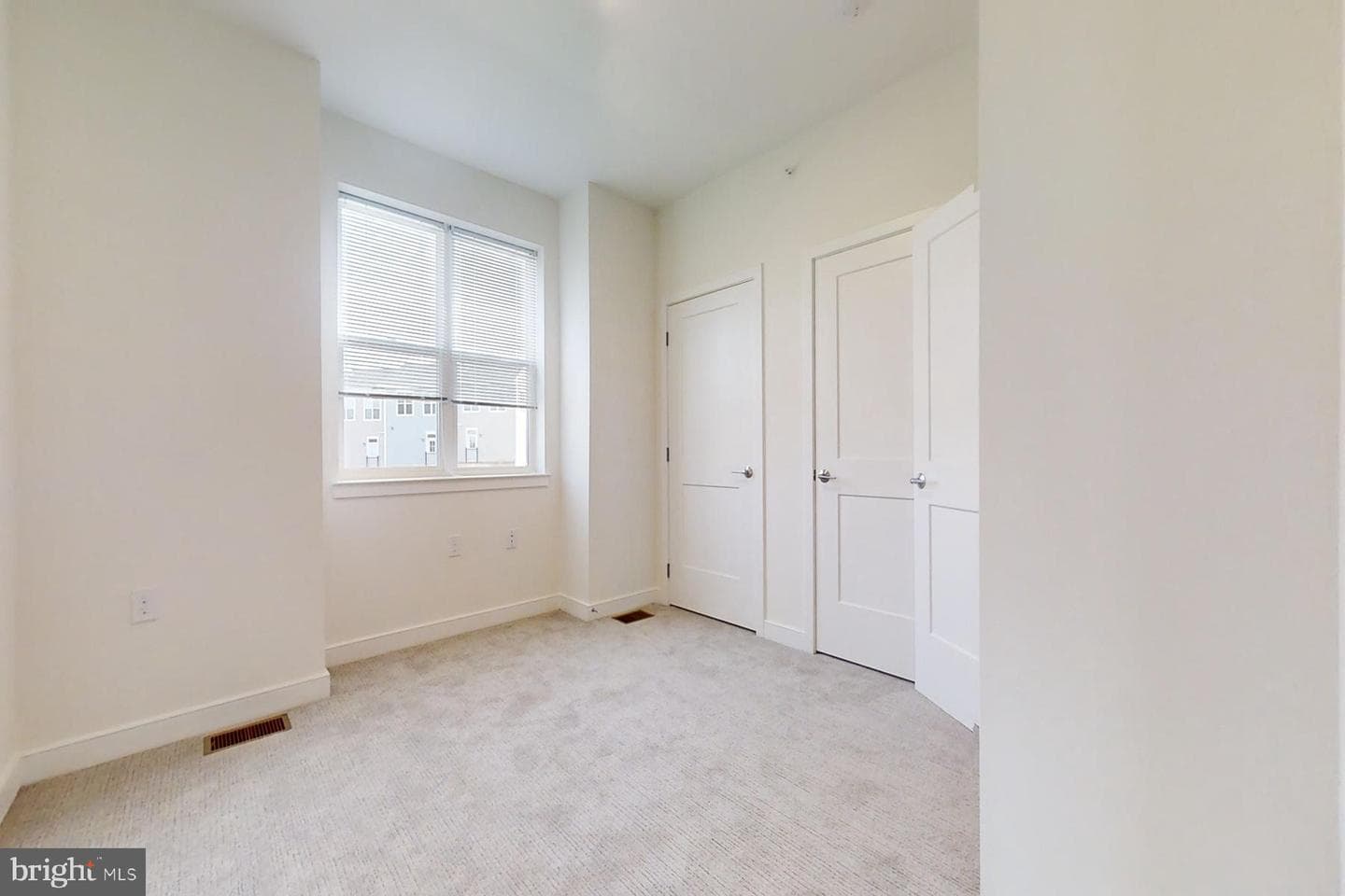 4910 East Capitol NE photo 31