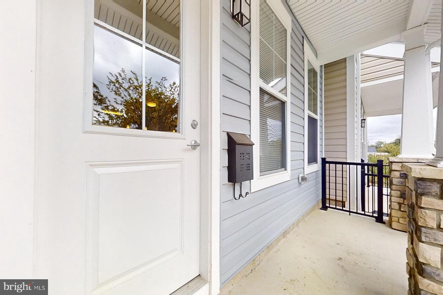 59 49th Street SE photo 4
