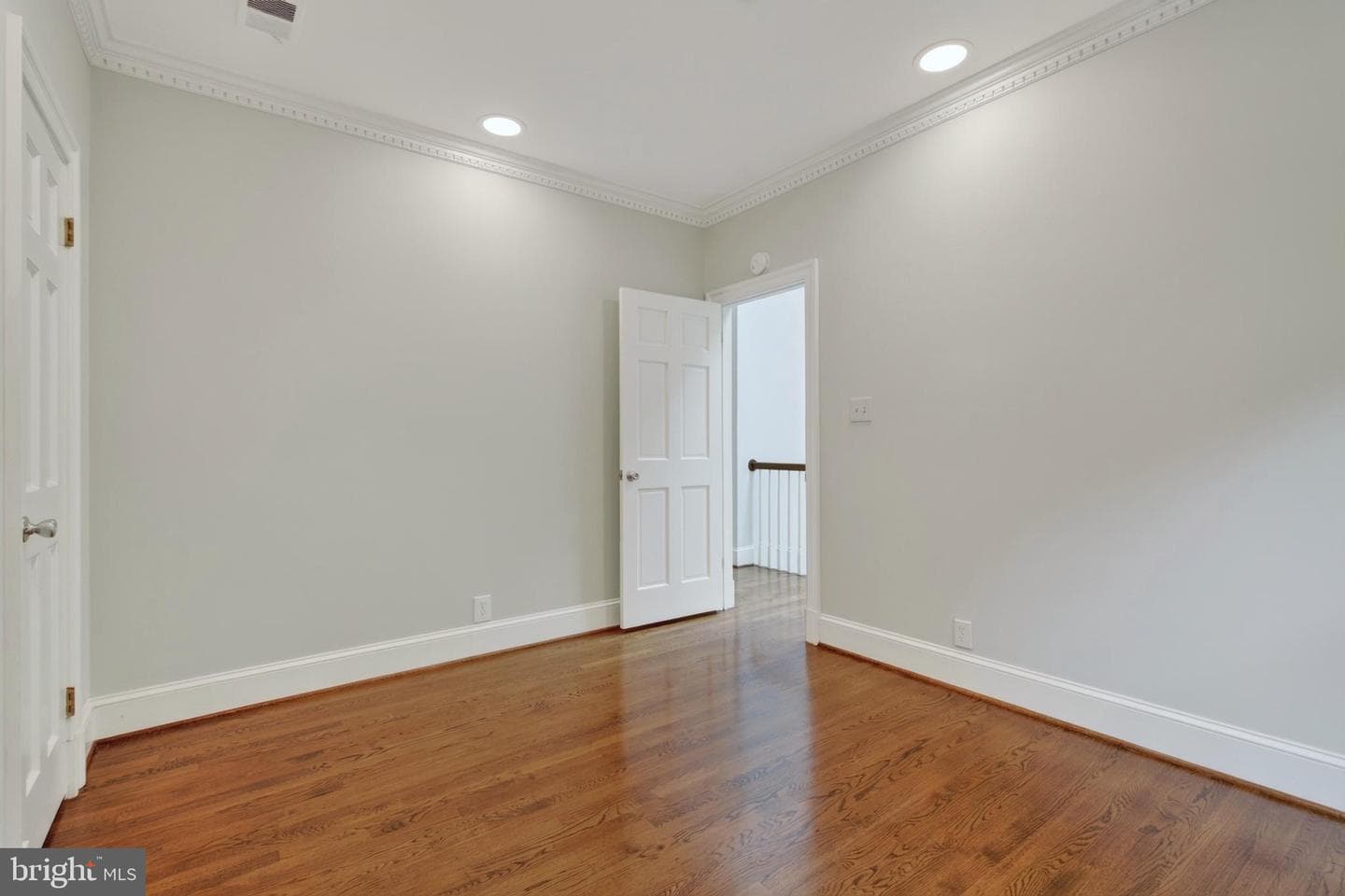 5430 Chevy Chase Parkway NW photo 35