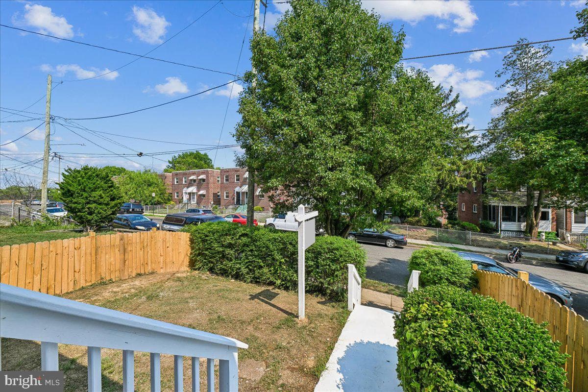 1525 Fort Davis Street SE photo 31